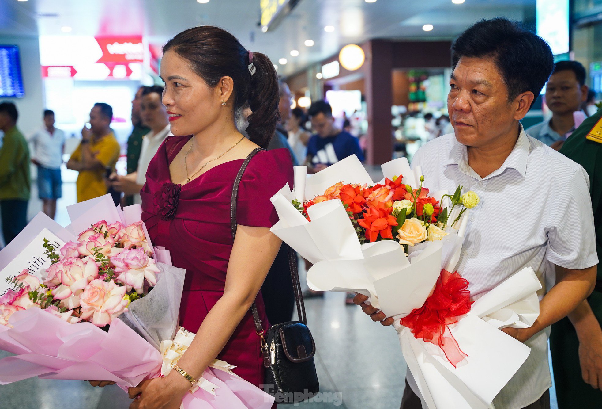 Đoàn quân nhân duyệt binh trên Quảng trường Đỏ về nước trong vòng tay đồng đội - 9