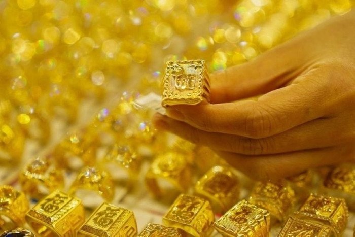 Giá vàng vẫn&nbsp;ở mức cao