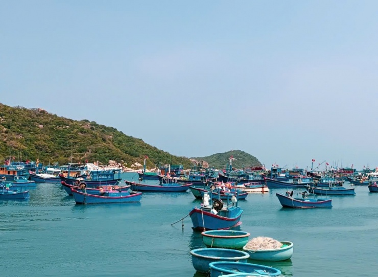 Làng chài Vĩnh Hy (Ninh Thuận).