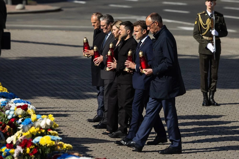 Lãnh đạo các nước Đức, Pháp, Ba Lan và Anh tới thủ đô Kiev hội đàm với Tổng thống Ukraine Volodymyr Zelensky ngày 10-5. Ảnh: VĂN PHÒNG TỔNG THỐNG UKRAINE