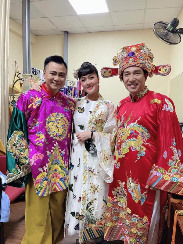 NSƯT Quang Thắng và NSND Tự Long, nghệ sĩ Vân Dung là những danh hài nổi tiếng gắn bó với khán giả qua hơn 2 thập kỷ qua chương trình "Táo quân".