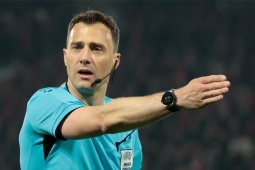 Tin mới nhất bóng đá sáng 13/5: Trọng tài tai tiếng bắt chính chung kết MU - Tottenham