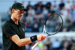 Video tennis Sinner - De Jong:  " Cơn mưa "  điểm break, kết thúc bất ngờ (Rome Open)