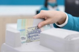 Ngân hàng đồng loạt tăng lãi suất tiết kiệm, mức cao nhất hiện là bao nhiêu?