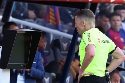 Trọng tài trận Barca - Real bị tố  siêu kinh khủng , vua áo đen phát biểu gây tranh cãi