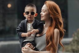 Minh Hằng cho quý tử hai tuổi diện đồ như hot boy