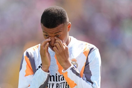 Mbappe lập hat-trick Real vẫn thua, số phận bi thảm của 4 kẻ “vuốt râu” Barca