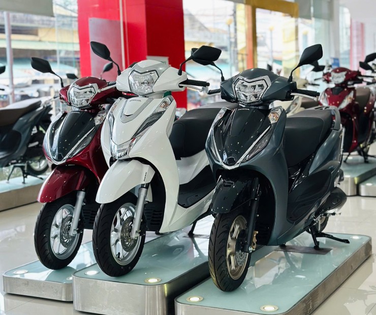 Giá xe ga quốc dân Honda LEAD giữa tháng 5/2025, chênh vài trăm nghìn đồng - 4