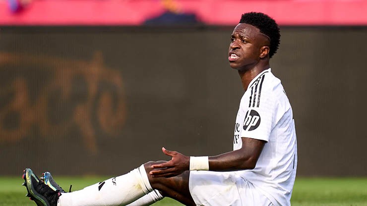 Vinicius có thể nghỉ hết La Liga