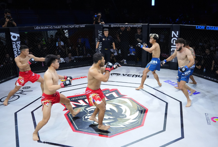 Luiz Finocchio (bên phải) là người dũng mãnh nhất trận 3 đấu 3 MMA Việt Nam hôm 10/5