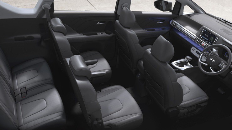 Chọn Suzuki XL7 Hybrid hay Hyundai Stargazer X chạy dịch vụ - 8