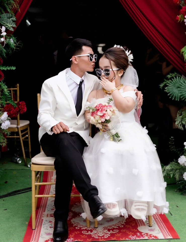 Cả hai có cảm tình với nhau ngay từ khi chưa gặp mặt