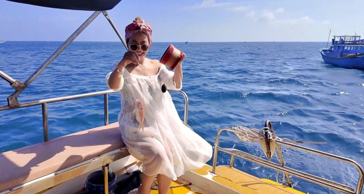 "Cá cắn câu rồi nè!" và sau đó là một chuỗi cảm xúc phấn khích, hồ hởi.