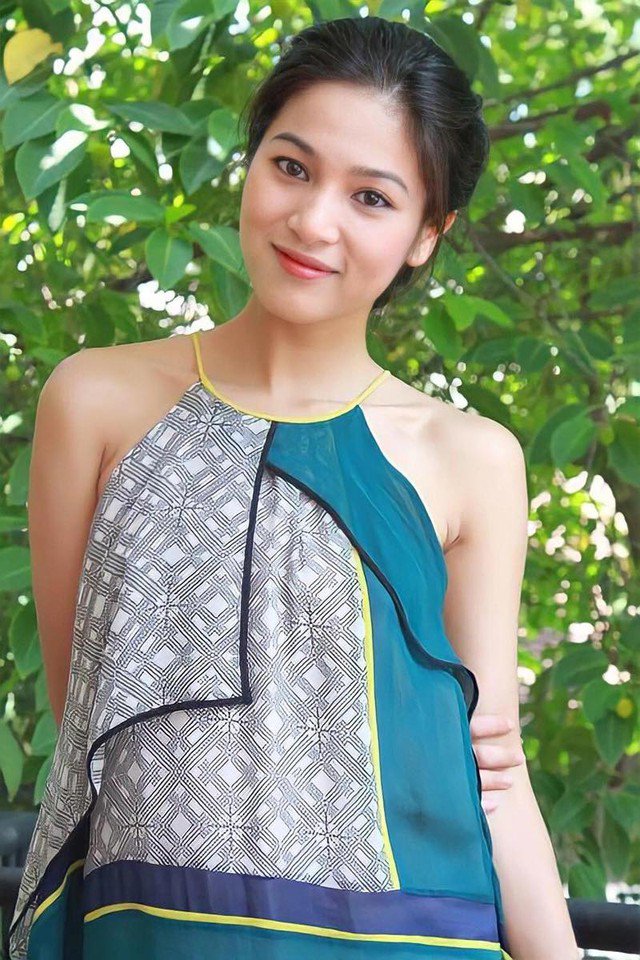 Diễn viên Nhung Kate tên thật là Dương Hồng Nhung sinh năm 1989 tại Hải Phòng. Cô học ngành diễn viên Cao đẳng Nghệ thuật Hà Nội (khóa diễn viên 2007 - 2010). Trước khi làm diễn viên, cô từng thử nghiệm trong vai trò mẫu ảnh, MC.