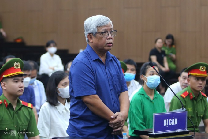 Cựu thứ trưởng Tài nguyên môi trường Nguyễn Linh Ngọc tại tòa. Ảnh: Phạm Dự