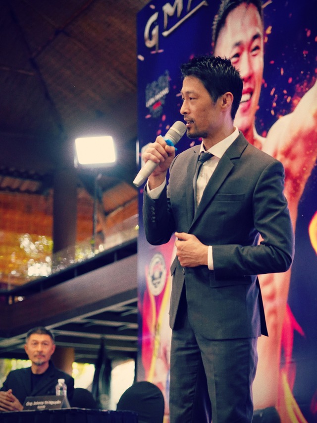Johnny Trí Nguyễn nhận định mình là người lận đận trong đường tình.