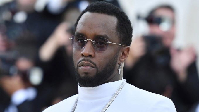 Rapper Diddy trước khi bị bắt tạm giam vì tội buôn bán tình dục. Ảnh: AFP