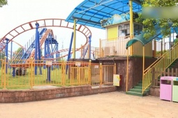 Người đàn ông bị xuất huyết nội sọ sau khi đi tàu lượn siêu tốc