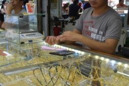 Giá vàng hôm nay, 13-5: Sụt giảm mạnh