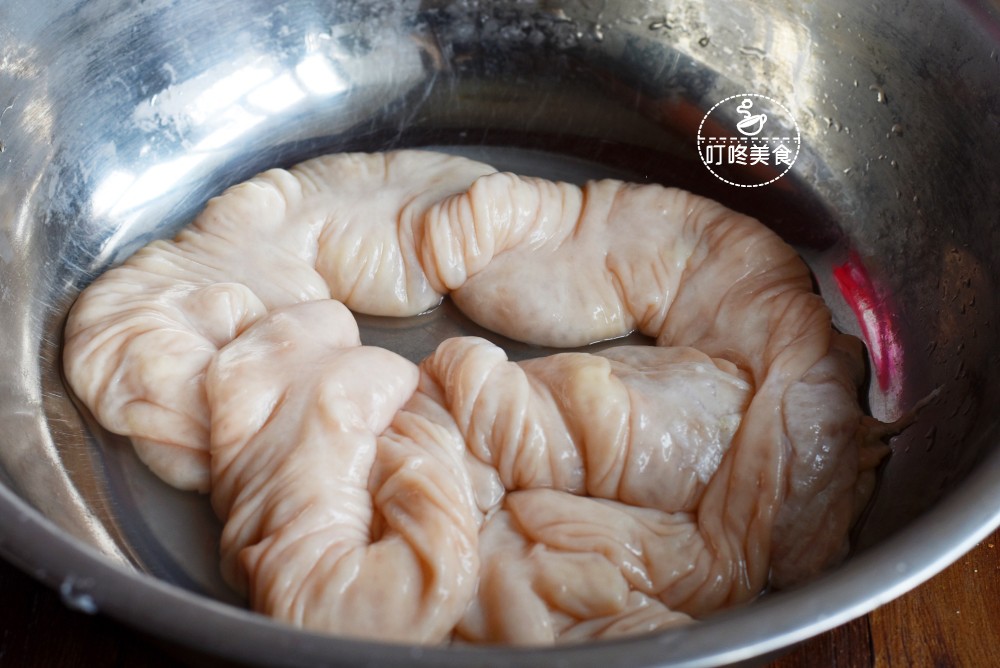 Chỉ cần 2 nguyên liệu này giúp khử sạch mùi tanh, lòng heo trắng tinh - 6