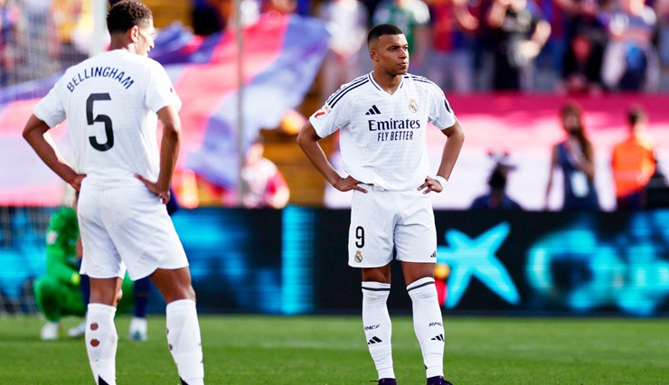Mbappe lập hat-trick nhưng Real Madrid vẫn thua Barcelona