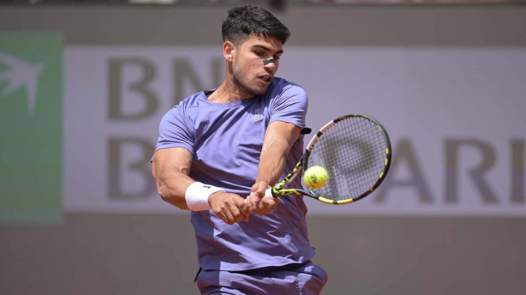 Alcaraz toàn thắng&nbsp;Khachanov cả 4 lần trước đó