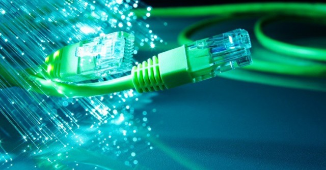Thêm nhà mạng lớn tăng tốc độ Internet cáp quang tự động, miễn phí