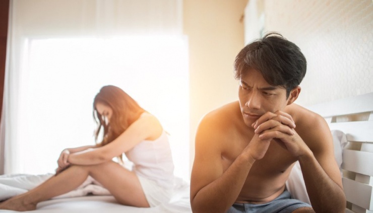 Đau khổ vì chồng liên tục phản bội. Ảnh minh họa: FP