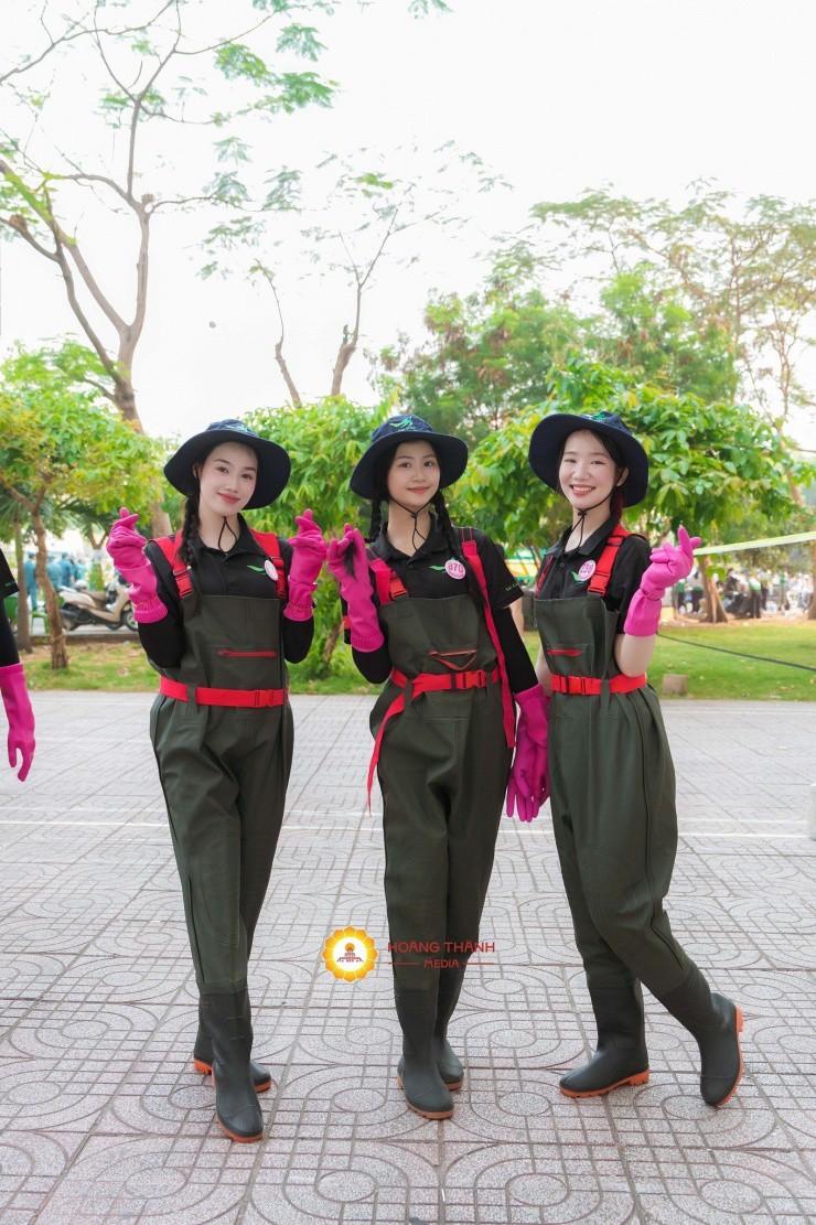 Cô gái được ví như búp bê vào chung kết Hoa hậu Việt Nam - 7