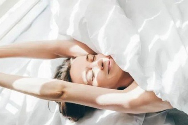 Vì sao một số người chỉ ngủ 4 giờ mỗi ngày mà vẫn khỏe mạnh?