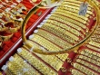 Sáng 14-5, giá vàng miếng SJC bỏ xa giá thế giới