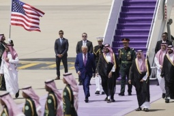Động thái táo bạo của Tổng thống Donald Trump tại Ả Rập Saudi