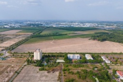 Nhà đầu tư thua lỗ vì  " ôm đất "  theo sáp nhập tỉnh