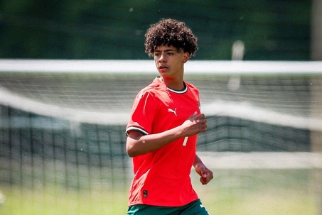 MU "xem giò" con trai Ronaldo ra mắt U15 Bồ Đào Nha, CR7 gửi lời nhắn xúc động