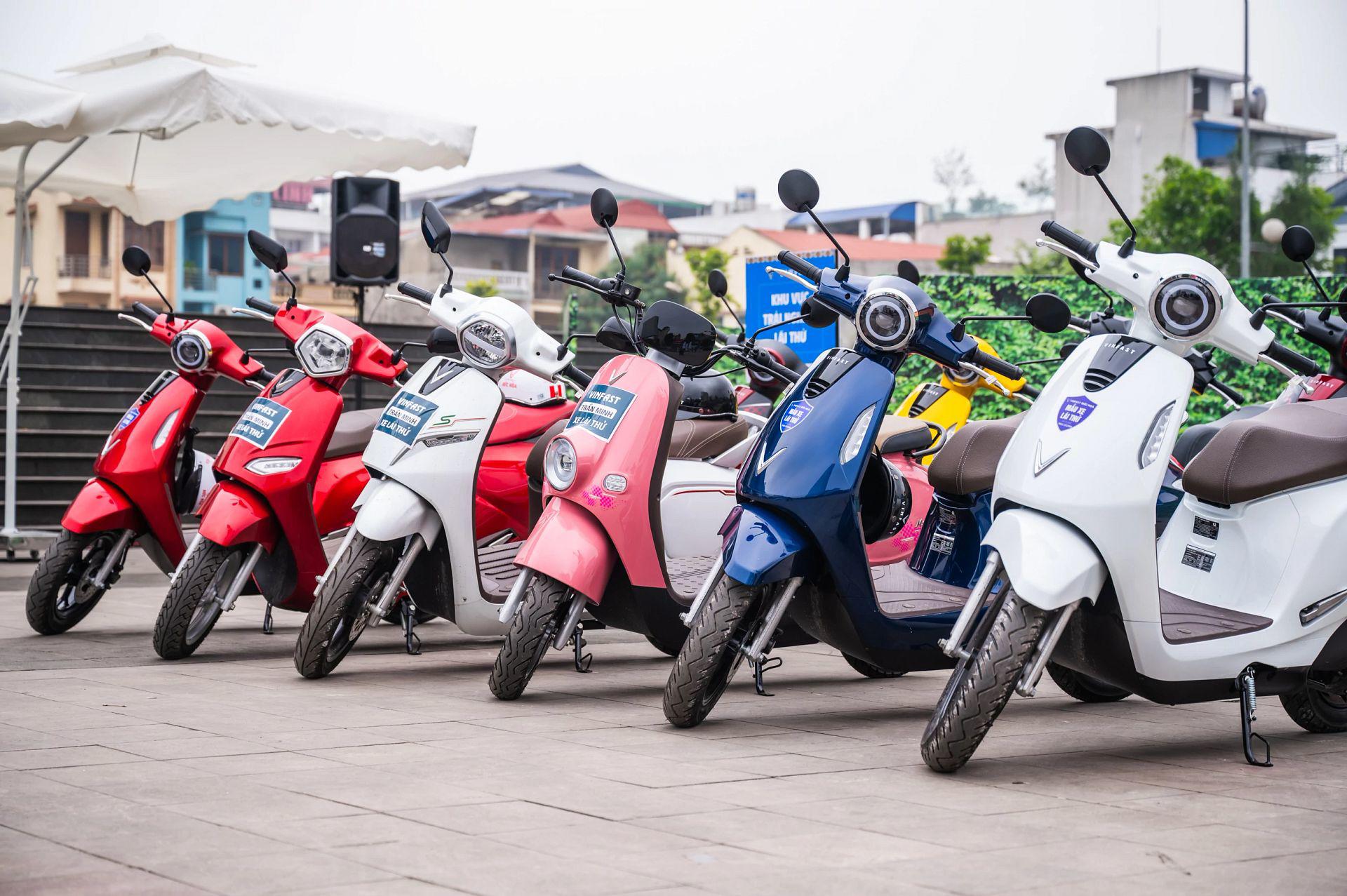 Tài chính khoảng 15 triệu đồng nên mua xe máy nào cho con đi học? - 1