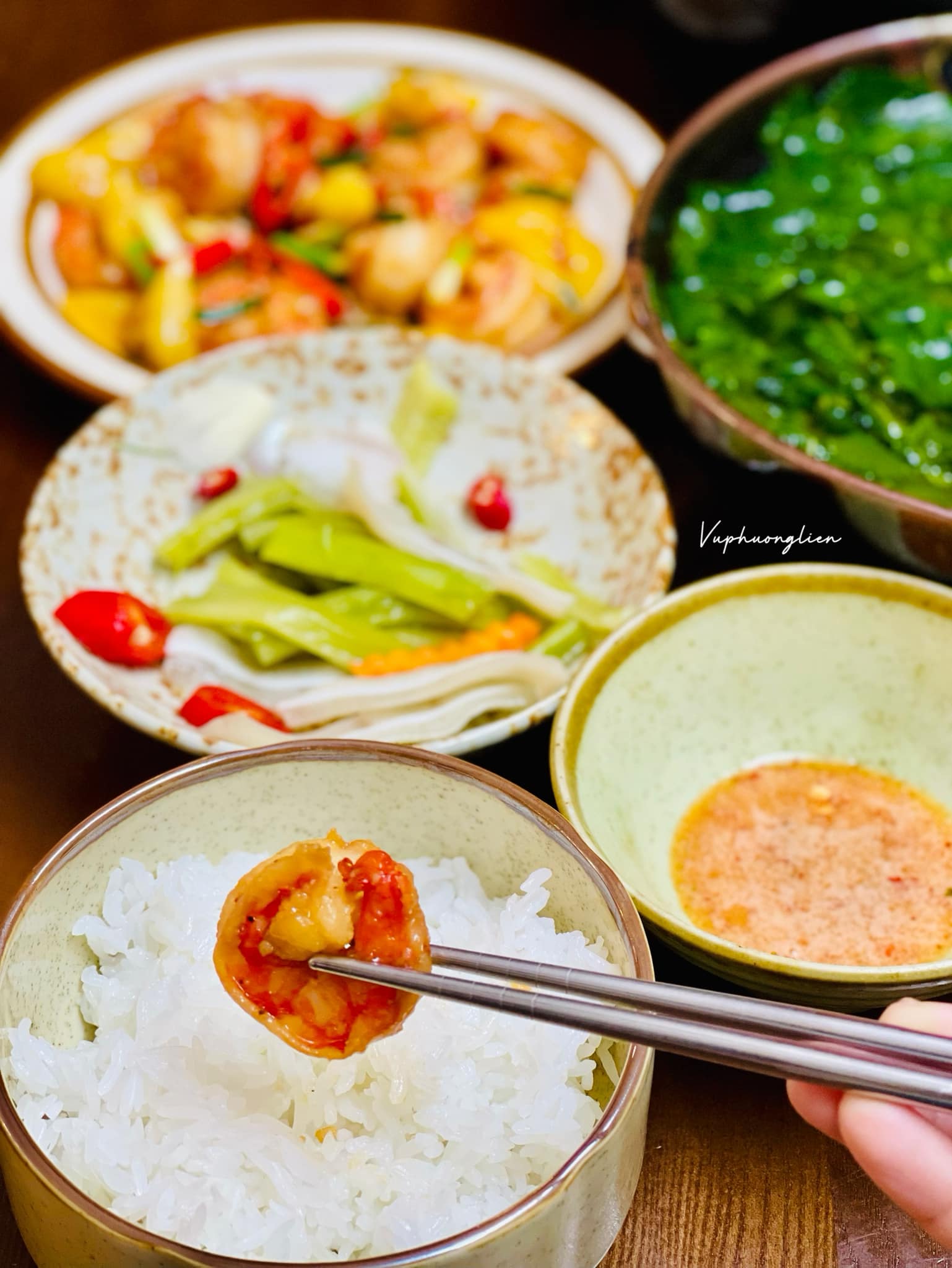 Ăn cùng cơm nóng cực hấp dẫn!