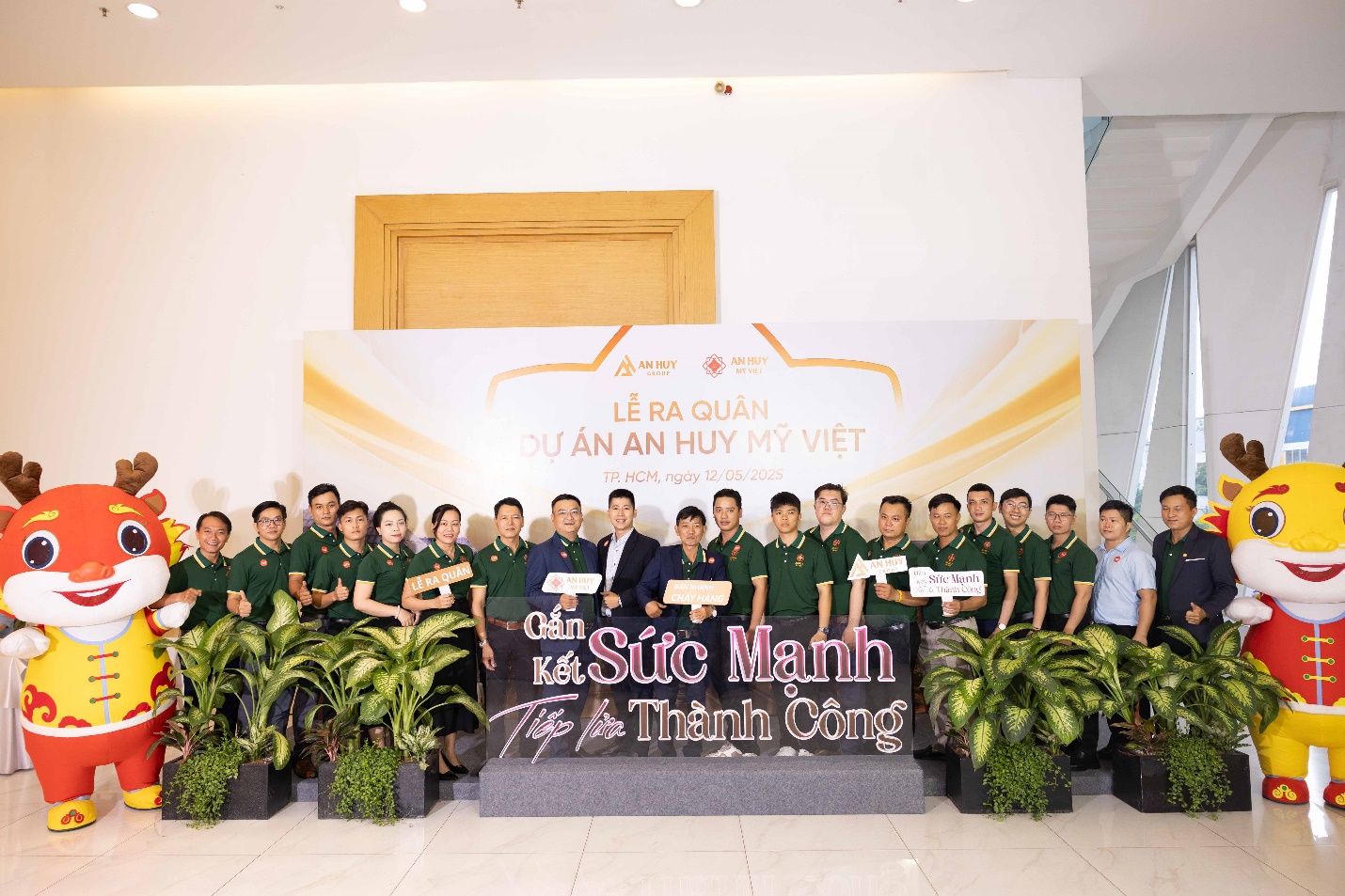 Các chiến binh hòa chung không khí “Gắn kết sức mạnh – Tiếp lửa thành công”