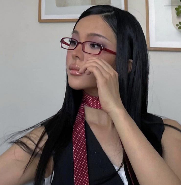 Lim Feng là ai: Hot girl xứ Huế nóng bỏng, bạn gái Wren Evans, vừa viết 12 nghìn chữ kể chuyện bị "cắm sừng" - 5
