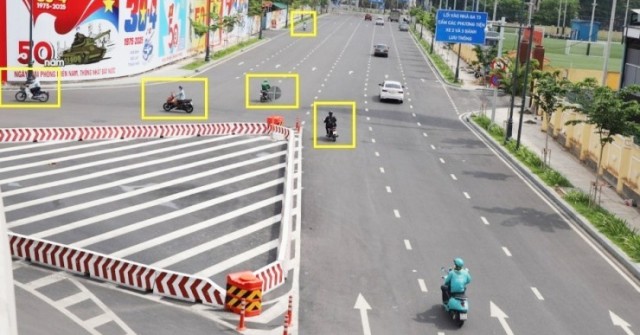 Cảnh không nên có trước cổng chính ga T3 sân ba...