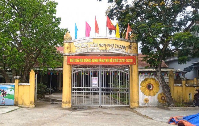 Quan hệ bất chính, một nữ phó hiệu trưởng tại Huế bị cách chức - 1