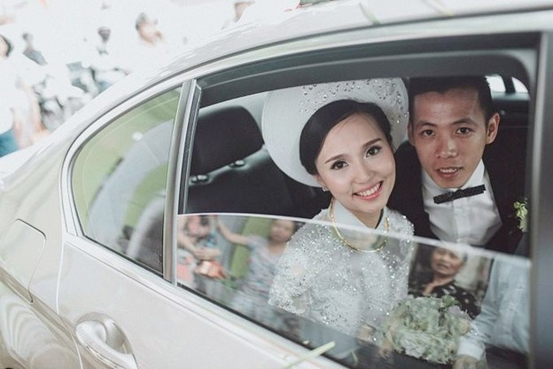 Ngày Văn Quyết rước nàng về dinh.