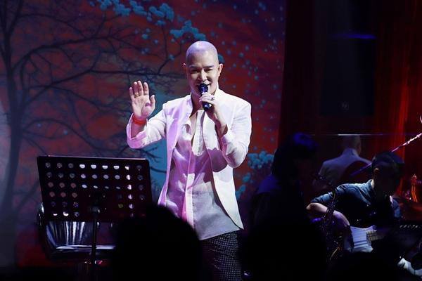 Nathan Lee cạo trọc đầu, tu tập và thiền định sau hàng loạt những 