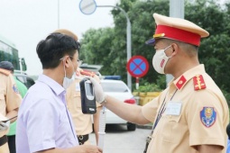 Vi phạm giao thông ở Hà Nội và các thành phố lớn có thể bị mức phạt tiền gấp đôi