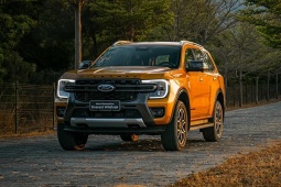 Giá xe Ford Everest tháng 5/2025, lăn bánh từ 1,212 tỷ đồng