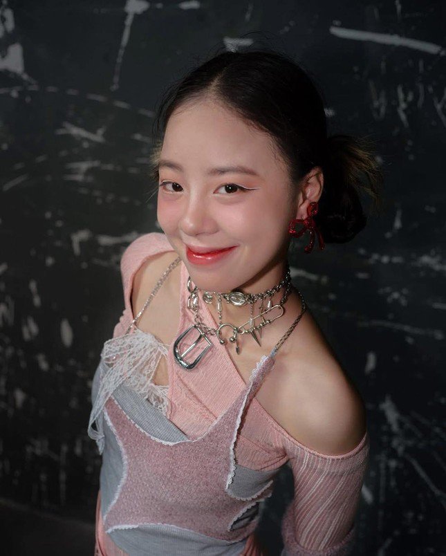 Ca sĩ Wren Evans xin lỗi - 2