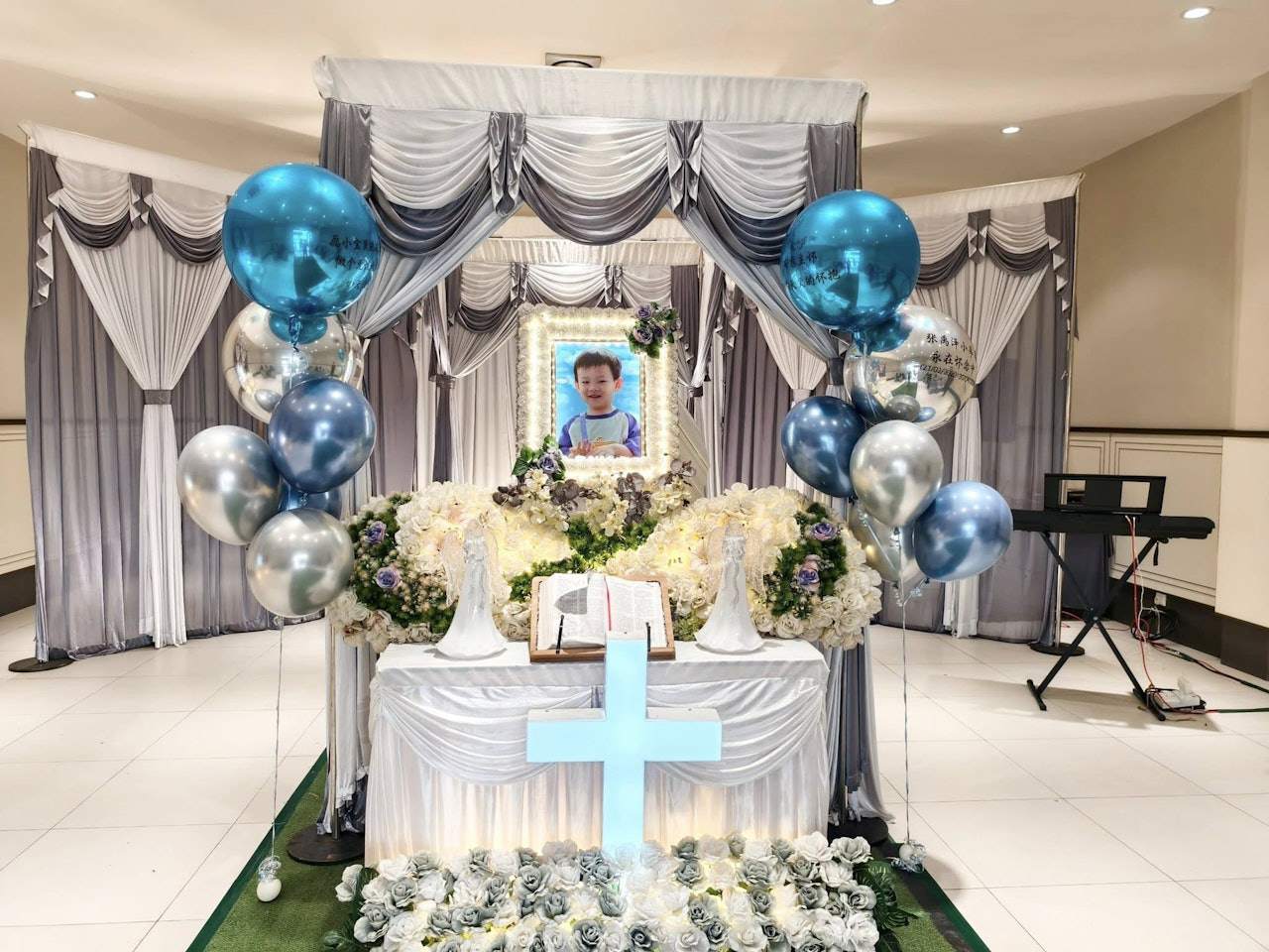 Gia đình suy sụp sau cái chết của bé trai.