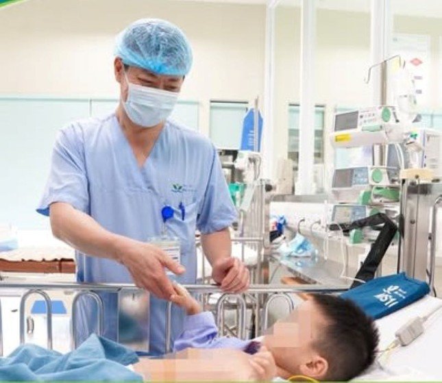 Bé trai đã được xuất viện.&nbsp;