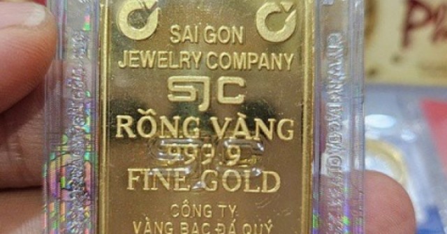 Giá vàng miếng SJC có thể giảm về 100 triệu đồn...