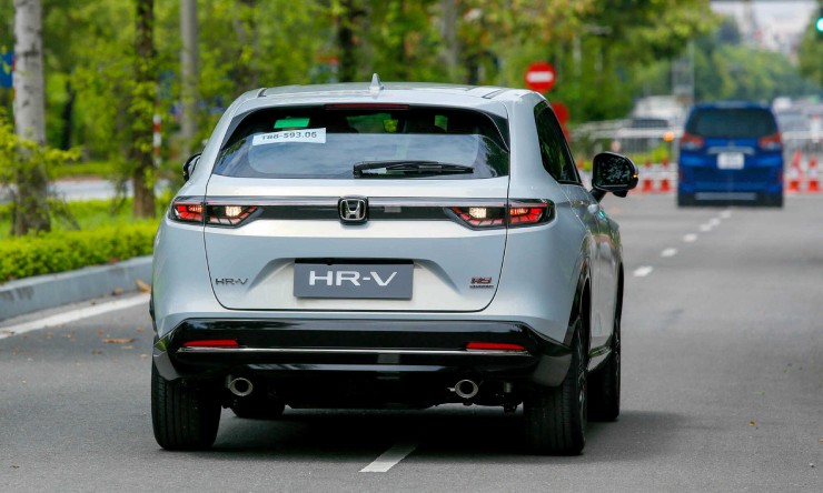 Honda HR-V hay Kia Seltos: SUV nào đáng đầu tư hơn? - 12
