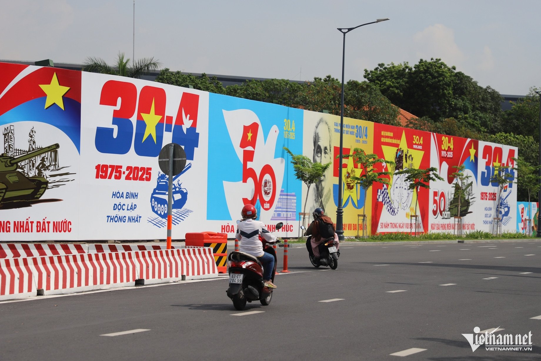 Cảnh không nên có trước cổng chính ga T3 sân bay Tân Sơn Nhất - 7